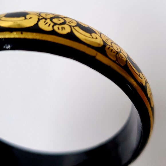 Gold Painted Black Lacquered Bangle Scroll Floral Motifs Folk Art - Picture 6 of 6